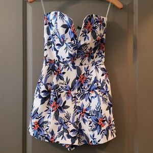 Strapless floral romper